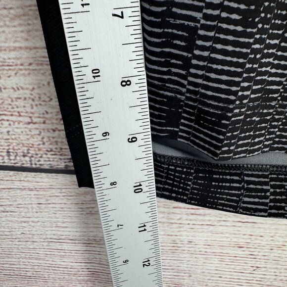 Lululemon T.H.E. 10" Lined Short Men's Size M Matchstick Black/Gray - Picture 9 of 10